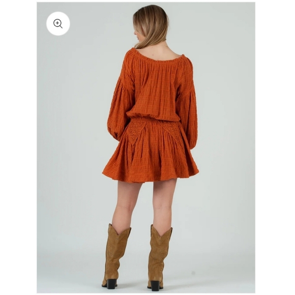 Lucca women's Crinkled Long Sleeve Dress in Rich Amber,  Sz Small New With Tags - Picture 7 of 7